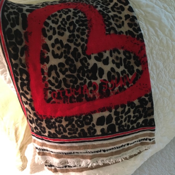 Vince Scarf/Wrap - Picture 3 of 3